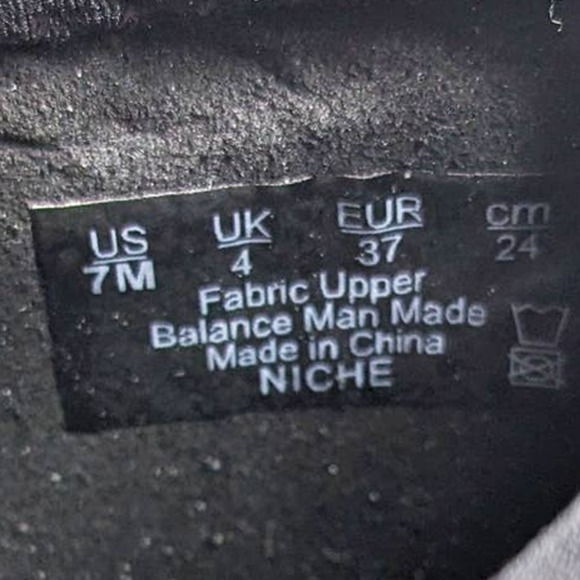 Bzees Shoes Womens 7 Niche Black Flats Slip On Comfort Sneakers - Picture 8 of 8